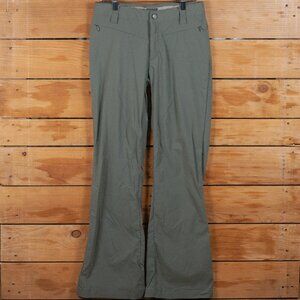 Royal Robbins Lightweight Hiking Pants in Sage Green - Women's Size 2 Short
